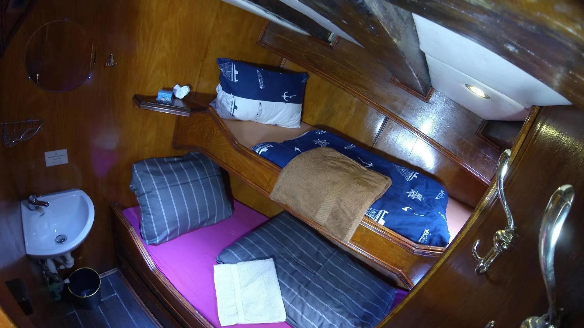 Botel Cutty Jean Hotel Sliema